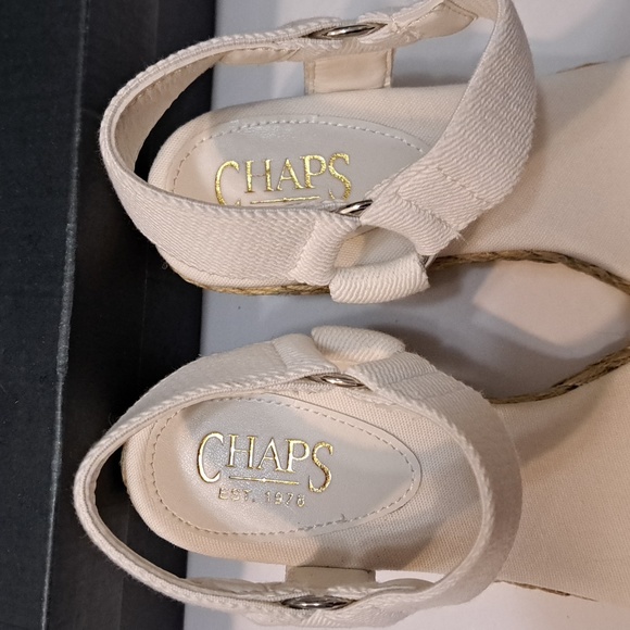 New Chaps Brand Women's White Wedges Sz 7.5 B Elastic Front Ankle Strap - Picture 4 of 6
